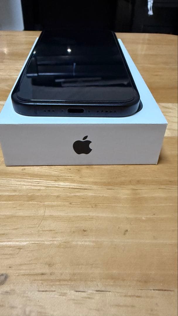 iPhone 15 256gbブラック 本体 SIMフリー 保証付き