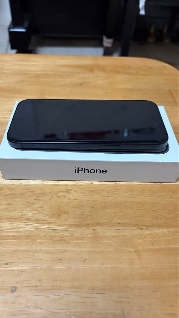 iPhone 15 256gbブラック 本体 SIMフリー 保証付き