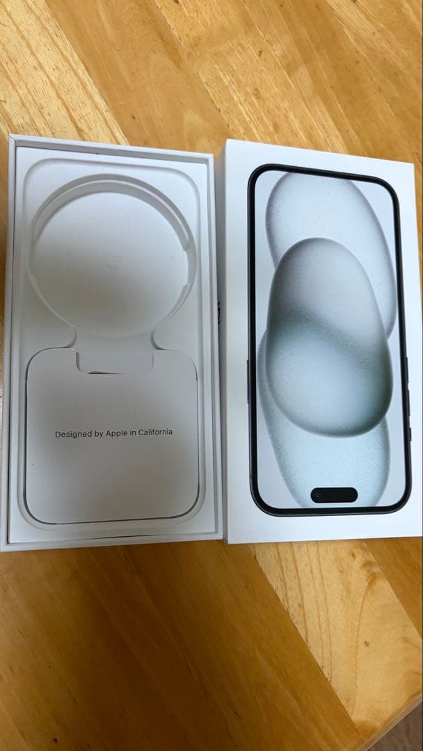 iPhone 15 256gbブラック 本体 SIMフリー 保証付き