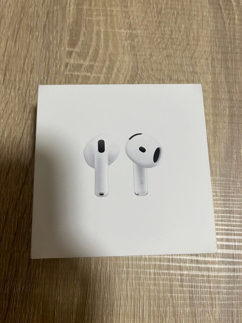 Apple AirPods 4 ワイヤレスイヤーバッド MXP63J/A