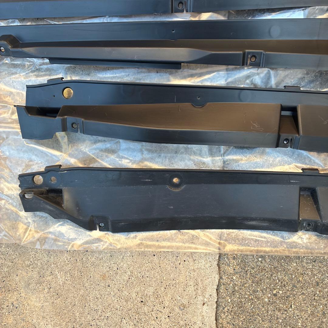 z*z様 ハリアー　80系　純正　モデリスタ　サイドスカート　4本セット　3本新