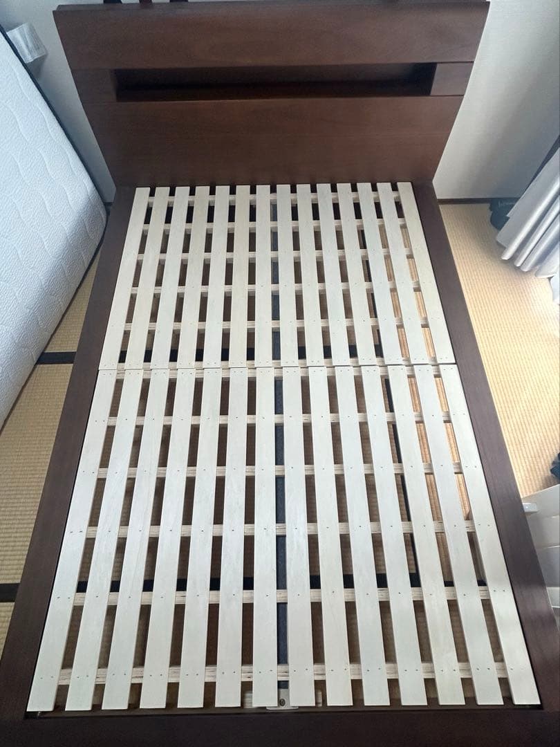 【値下げしました】ダブルベッドフレーム ダークブラウン