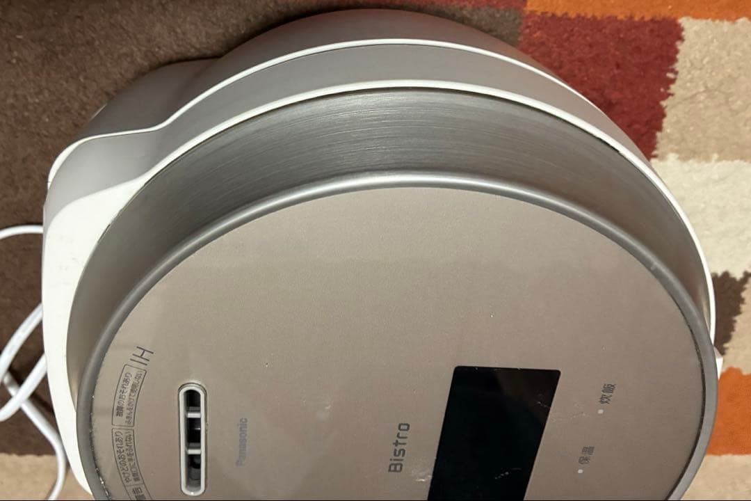 【ジャンク品】2023年製 ビストロ 可変圧力IH炊飯器 SR-V10BA