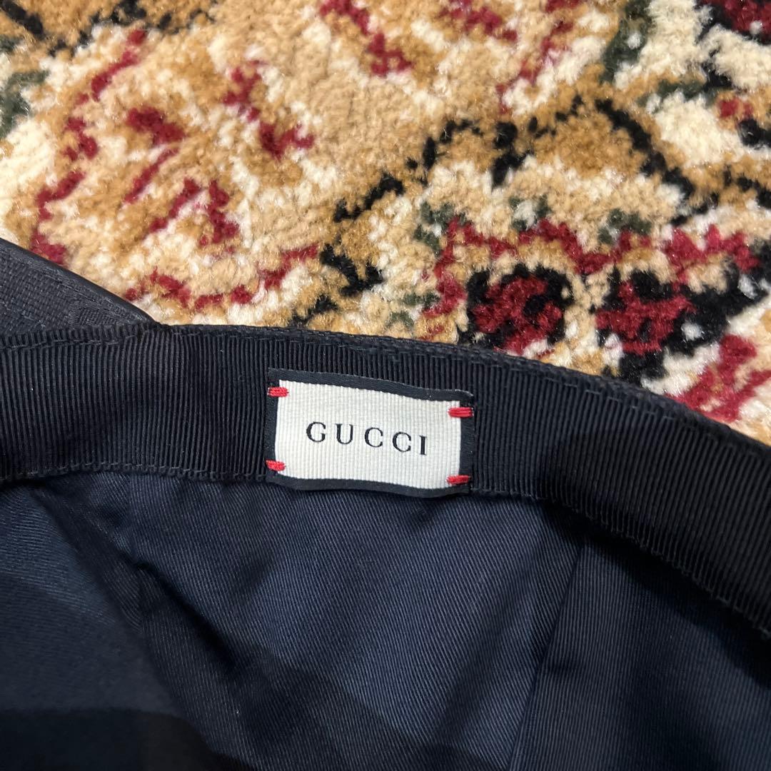Gucci ブラックキャップ GGパターン