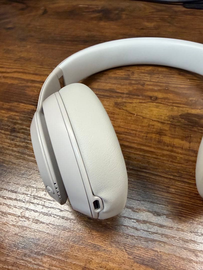 Beats Studio Pro サンドストーン - ワイヤレスヘッドフォン