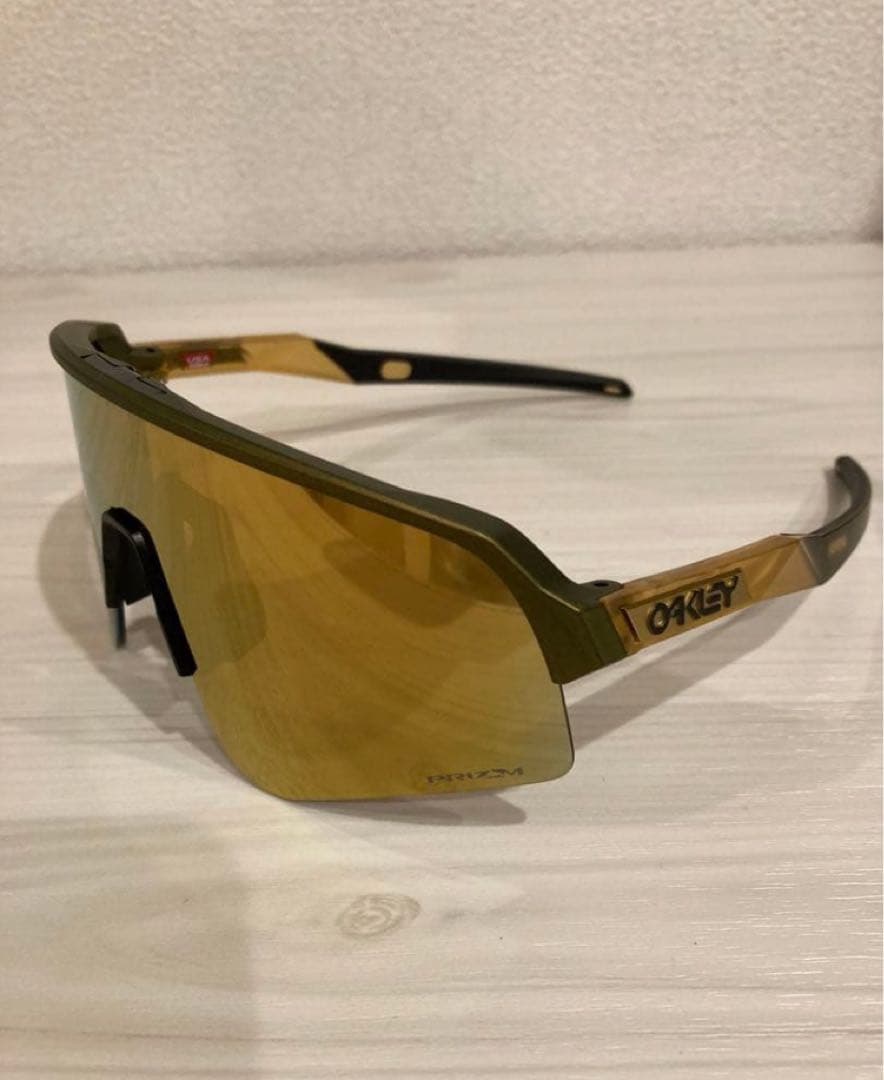 オークリー スートロライトスイープ(未使用品)