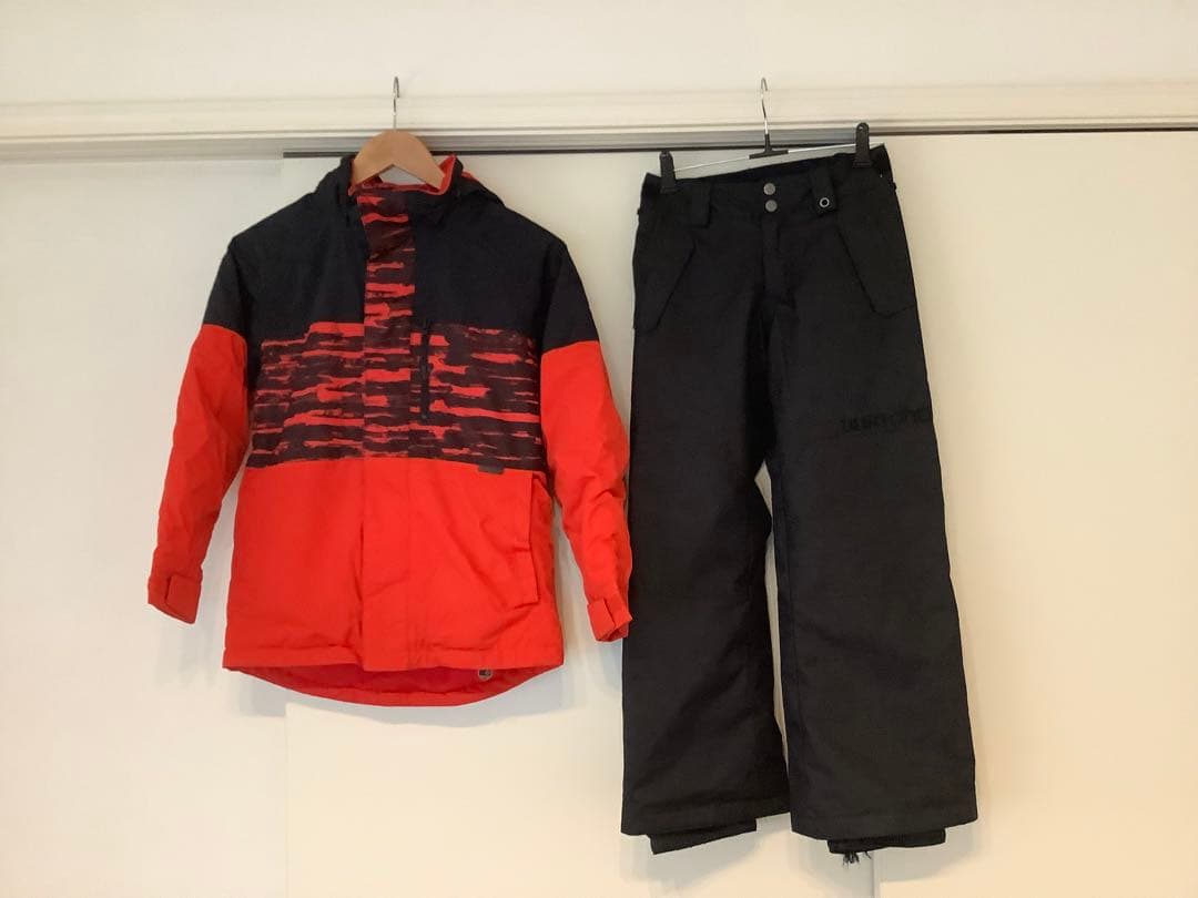 Burton スノボ　スキー　ウェア上下セット 130cm 男の子　女の子