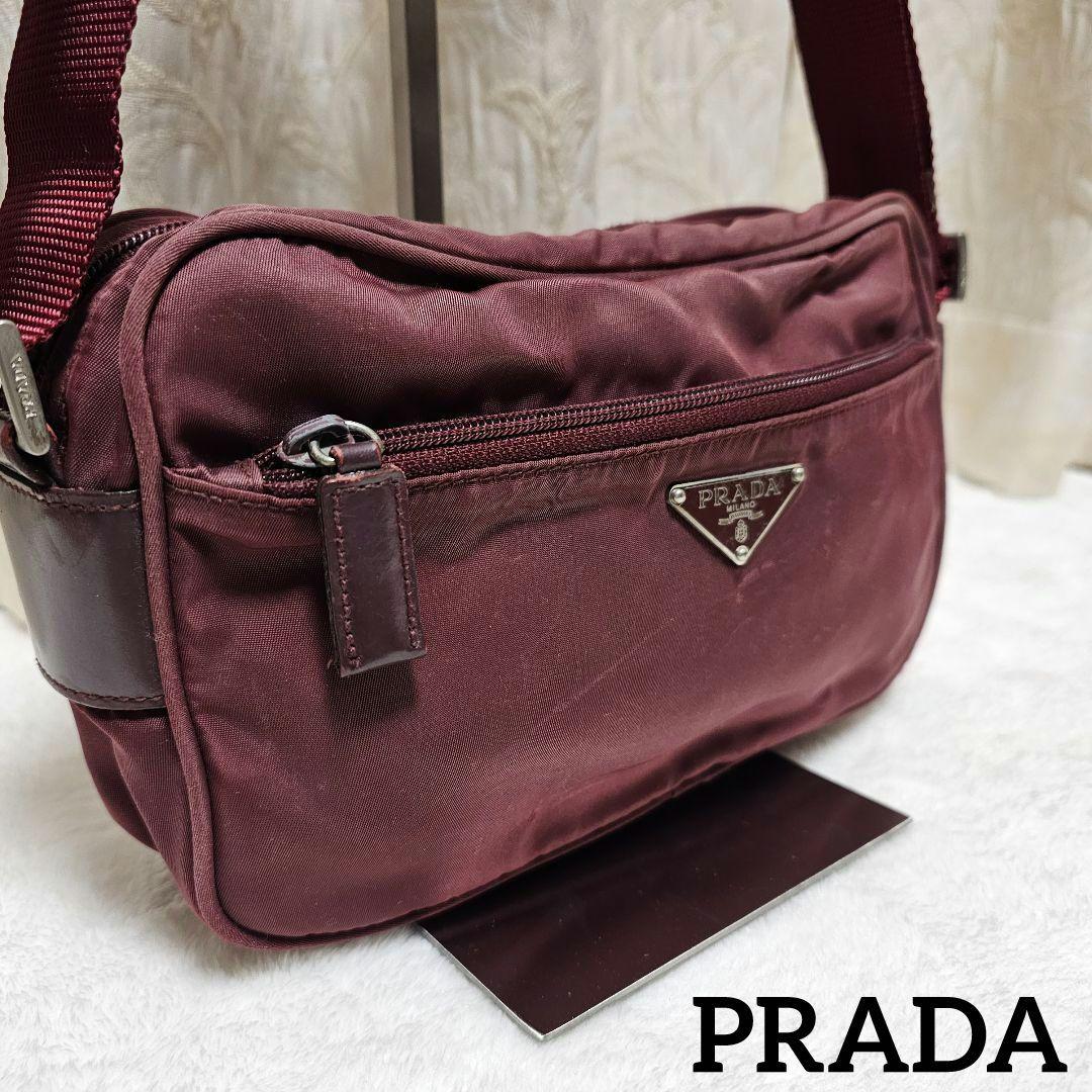 PRADA　カメラバッグ　テスートナイロン　三角ロゴ　ボルドー