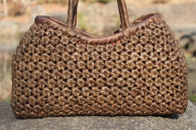 山胡桃木 クルミ 六角花結び編み 山葡萄 籠 かご バッグ コンパクト 巾着