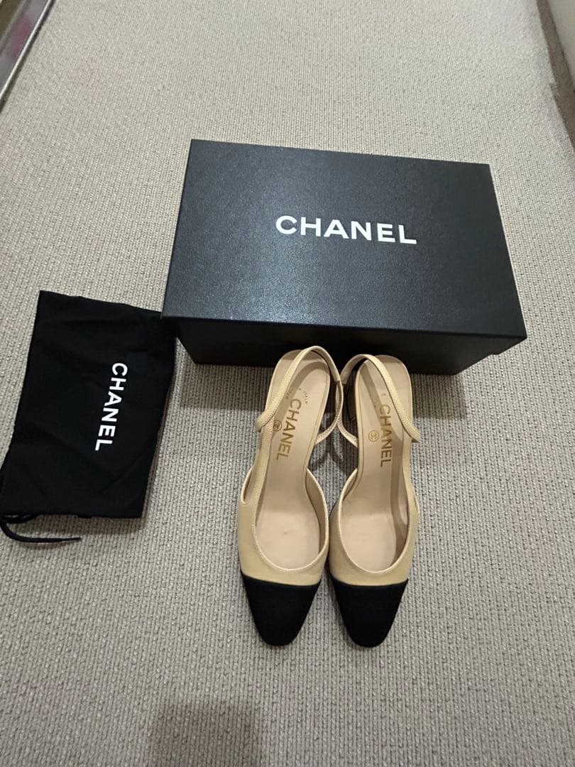 未使用　CHANEL スリングバックサンダル