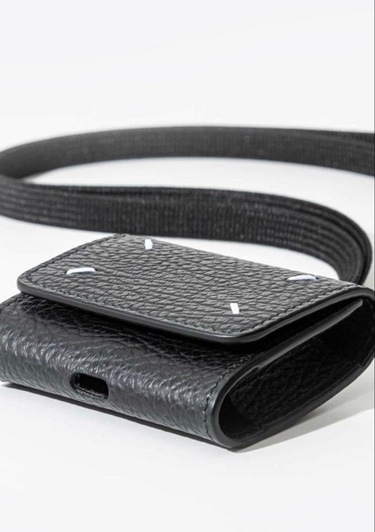 MAISON MARGIELA AIRPODS PRO CASE ブラックレザー