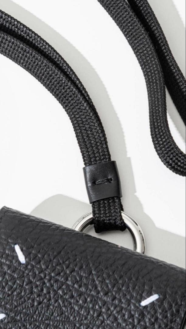 MAISON MARGIELA AIRPODS PRO CASE ブラックレザー