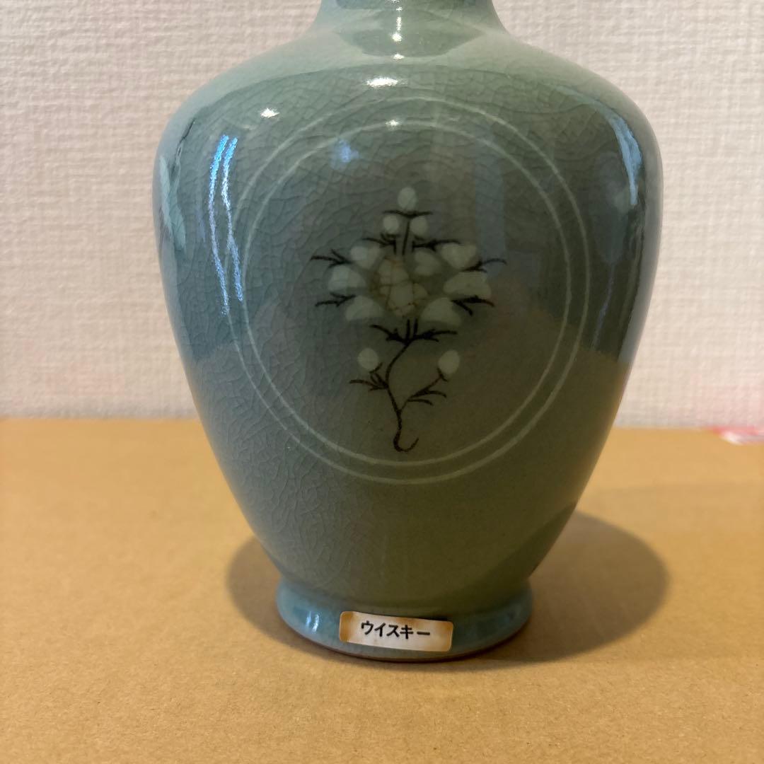 ニッカ ウイスキー　特選 高麗青磁 雲鶴草花文様 象嵌ボトル　陶器　未開封