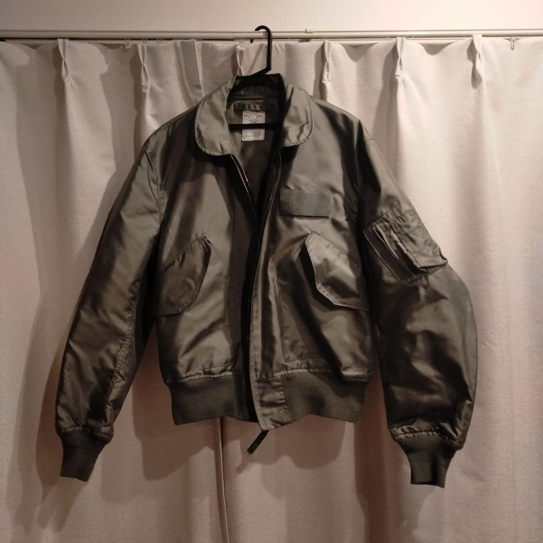 オリーブグリーン ミリタリージャケット CWU-36P