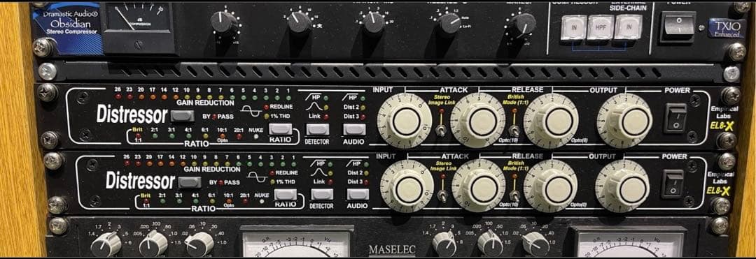 Empirical Labs EL8-X Distressor（ペア）