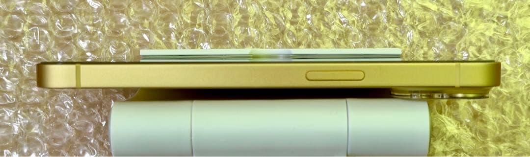 新品交換品 iPhone 14 128GB イエロー バッテリー最大容量100%