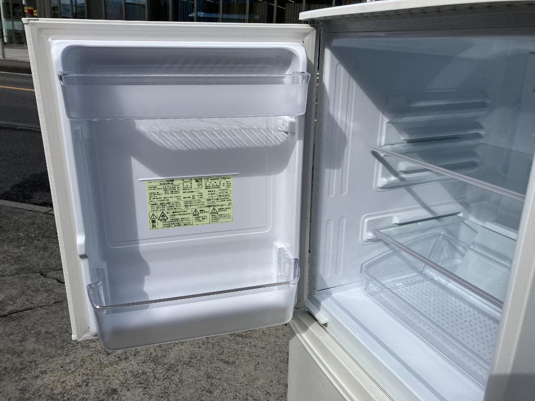 愛知岐阜/送料込★美品★シャープ 137L冷蔵庫　SJ-D14E-W　2019年