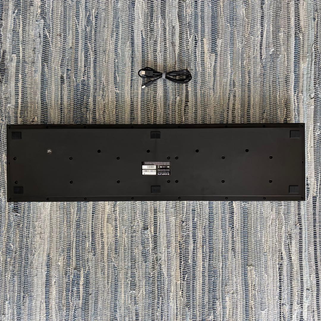 KOMPLETE KONTROL A61 MIDIキーボード