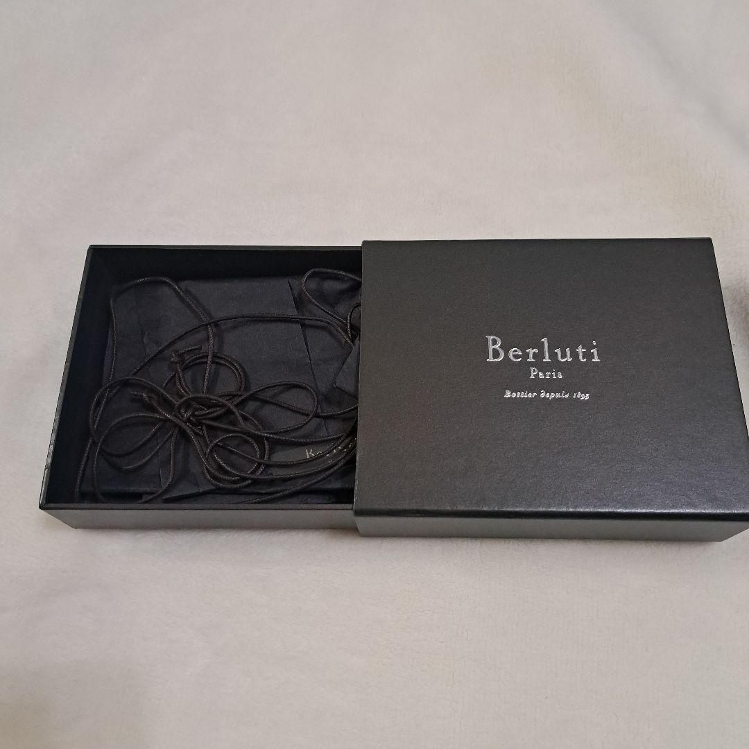 ジムシー　BERLUTI ハンカチ オリーブグリーン