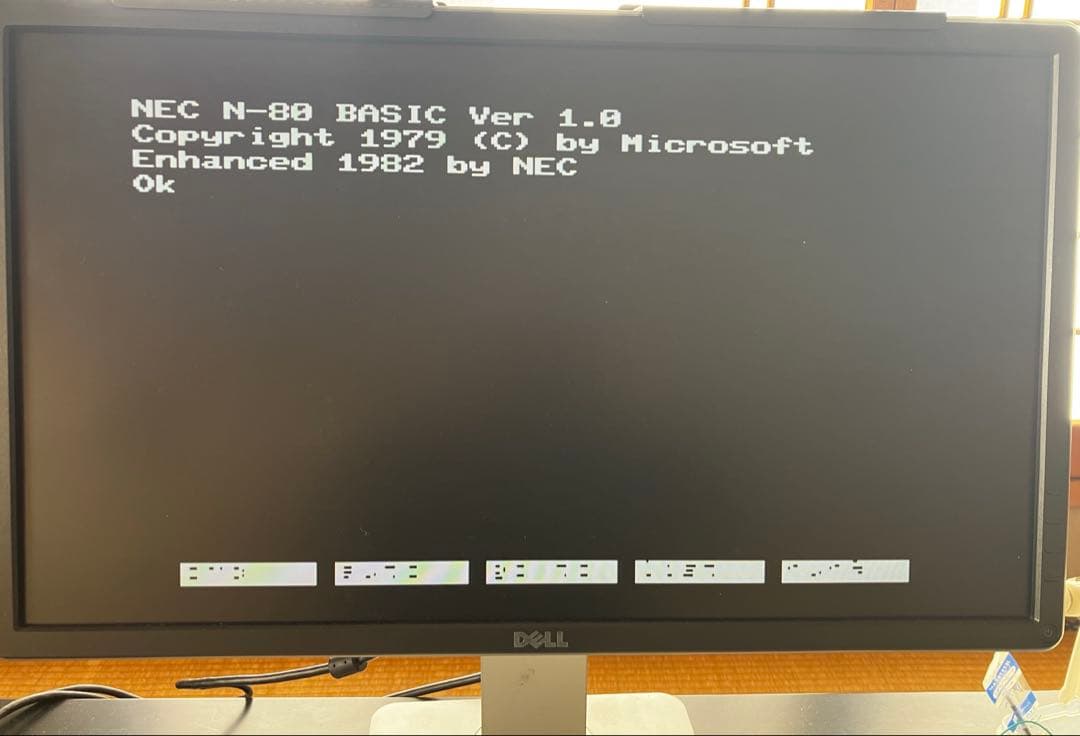 PC8001mk2本体+モニタ DELL P2314Ht+変換ケーブル