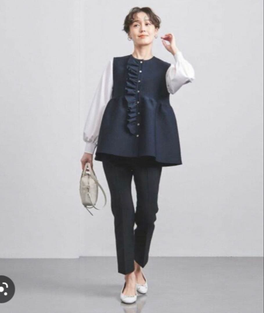 UNITED ARROWS フリル付きブラックベスト