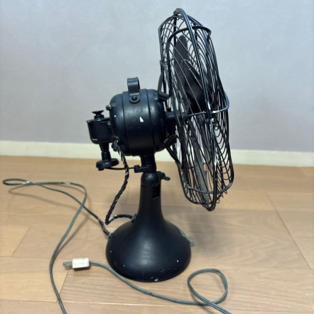 東芝　TOSHIBA　昭和レトロ　扇風機　鉄製　アンティーク　黒