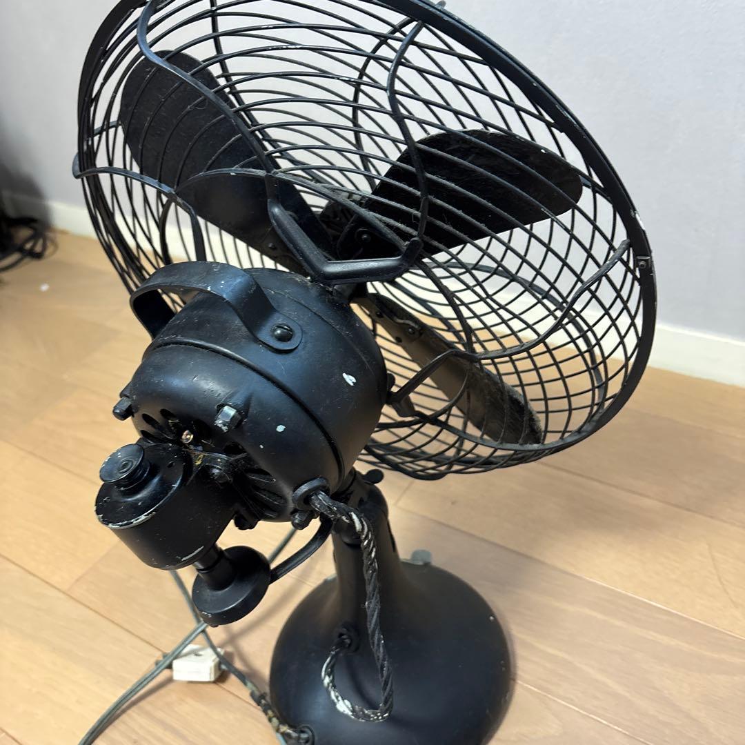 東芝　TOSHIBA　昭和レトロ　扇風機　鉄製　アンティーク　黒