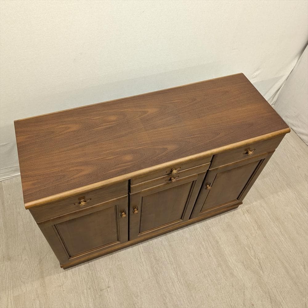 美品　カリモク　キッチンカウンター　食器棚　レンジ台　レンジボード　家電収納