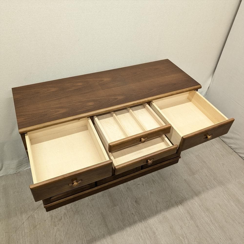 美品　カリモク　キッチンカウンター　食器棚　レンジ台　レンジボード　家電収納