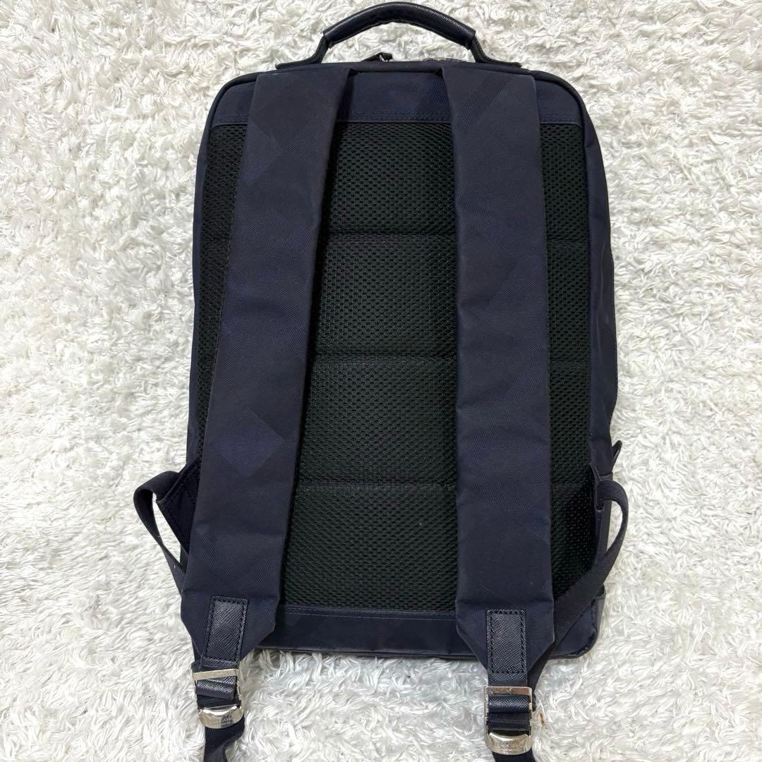 ブラックレーベルクレストブリッジ シャドーチェック リュック