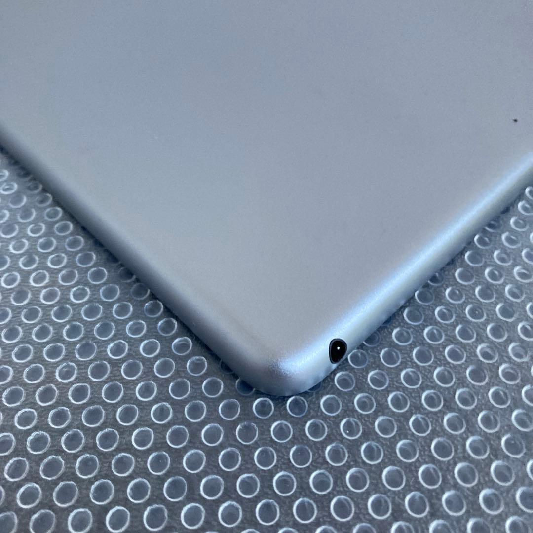 2940 美品☆電池最良好☆iPad6 第6世代 128GB WIFIモデル☆