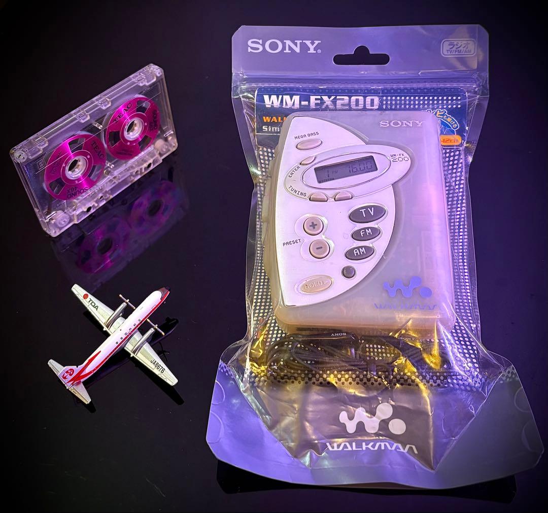 カセットウォークマン SONY WM-FX200白「整備済み、完動超美品」