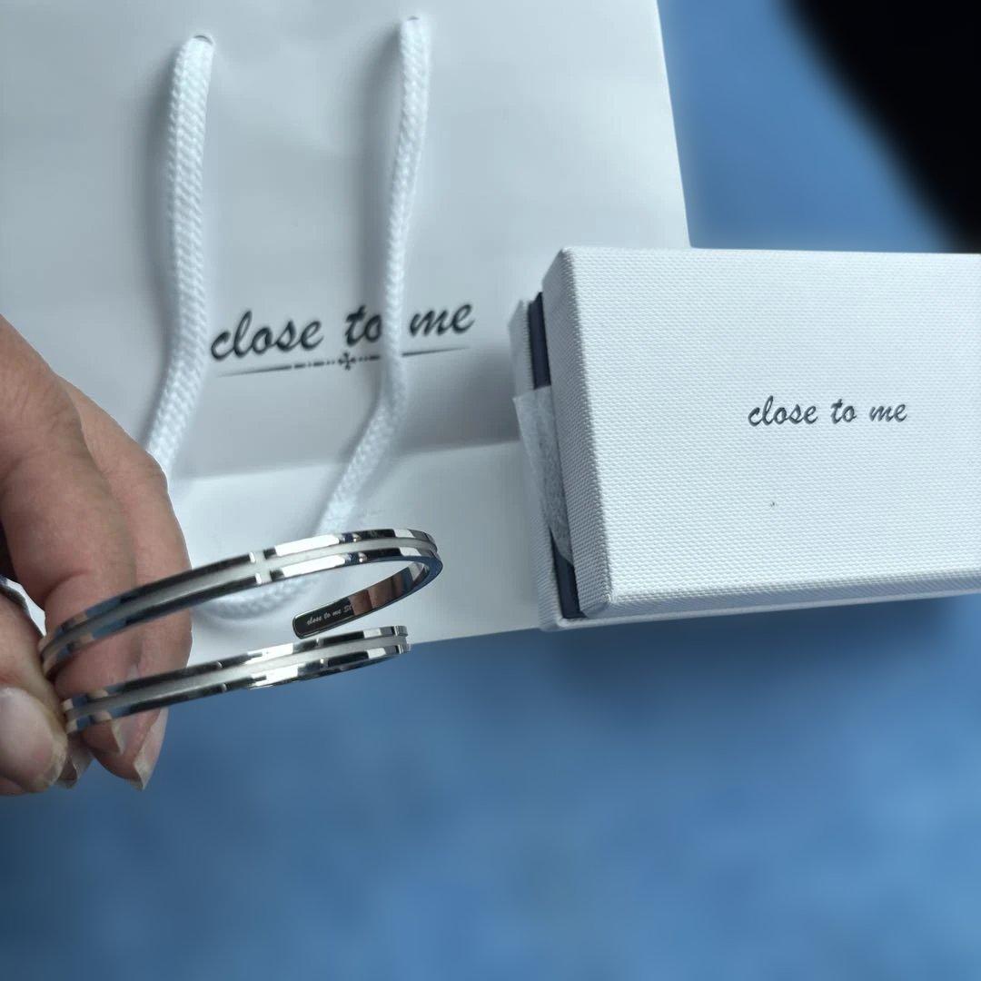 新品未使用★close to me シルバーバングル ペアです。2点セット