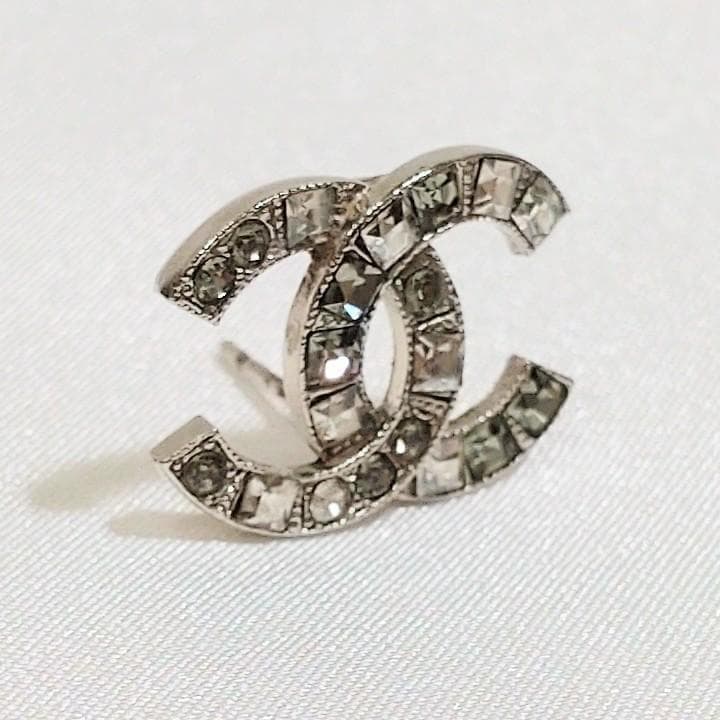 【riページ】美品✨シャネル ピアス ココマーク ラインストーン 片耳