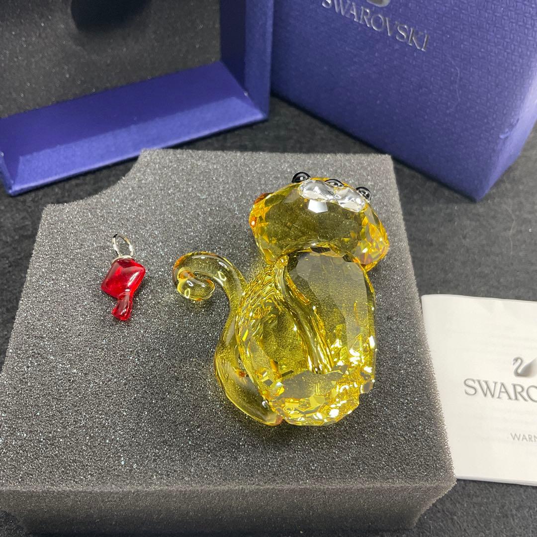 スワロフスキー　トラ