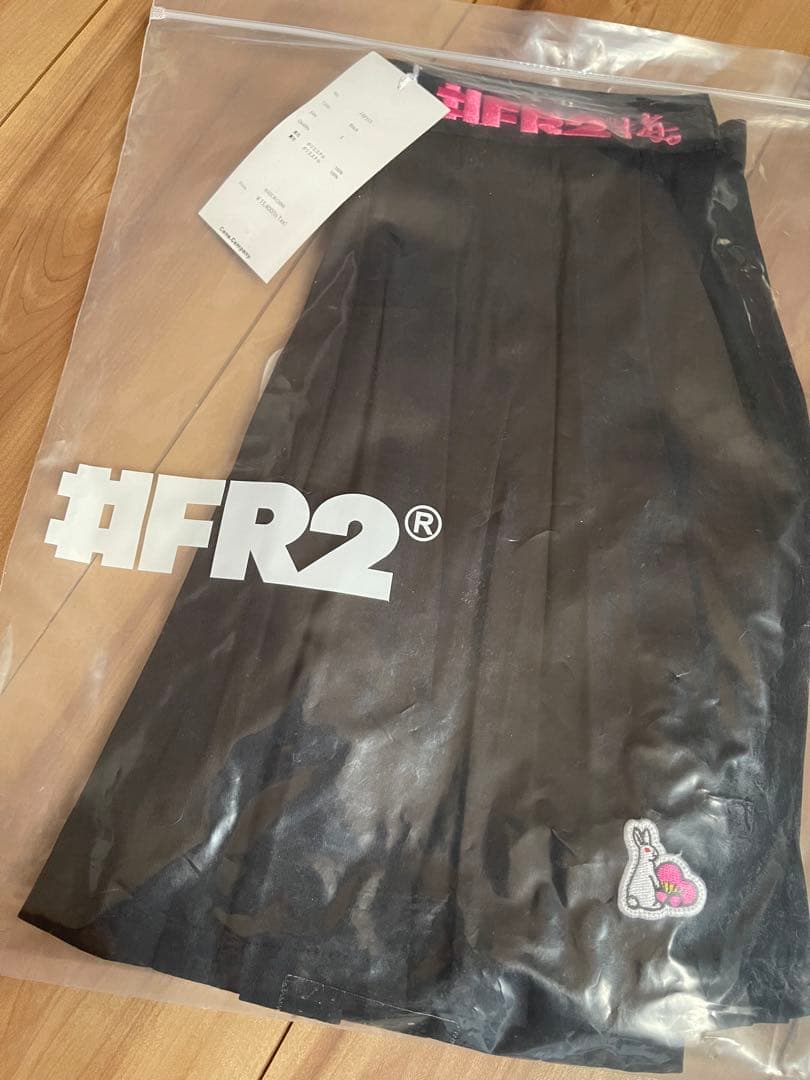 FR2梅、スカート