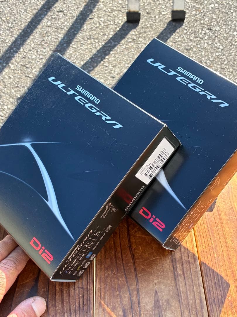 SHIMANO ULTEGRA ST-R8050 Di2 11速 新品未使用