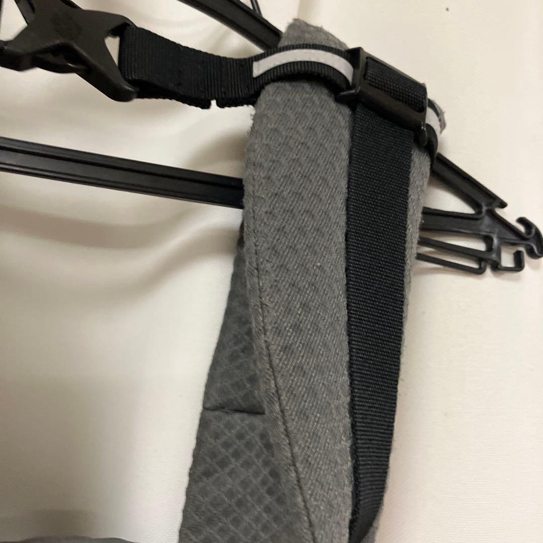 ergobabyオムニブリーズ　グラファイトグレー