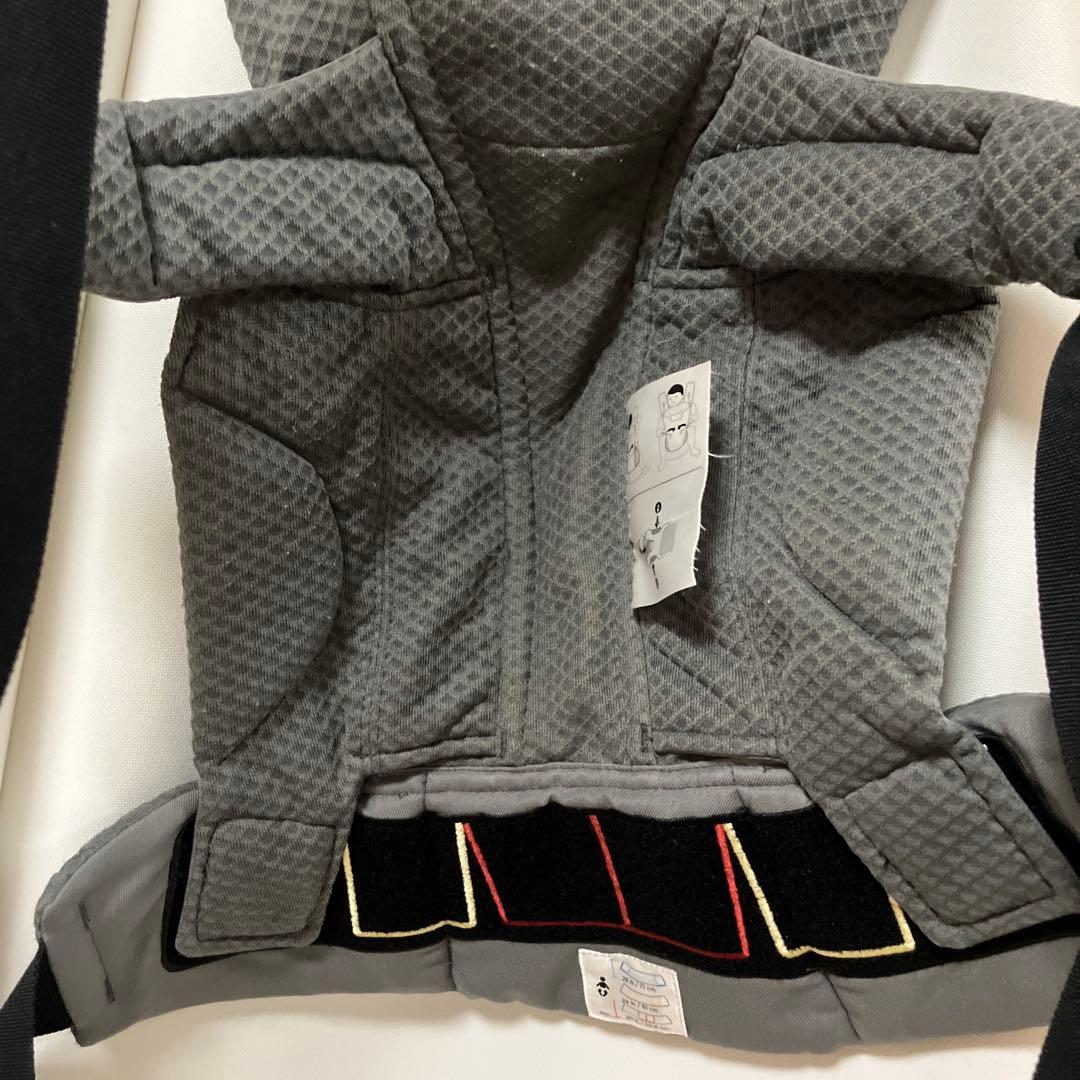 ergobabyオムニブリーズ　グラファイトグレー