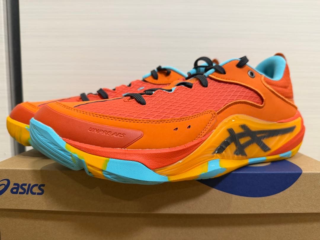 定価です！早い者勝　アシックス　UNPRE ARS LOW 3