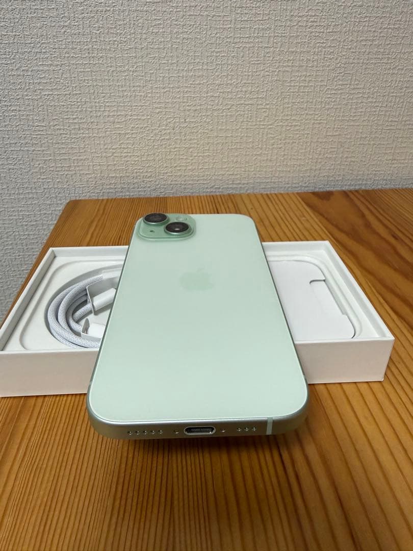 iPhone 15 128GB simフリー バッテリー残量100%！
