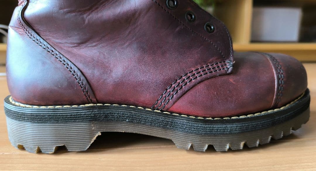 Dr.Martens 10ホール オイルドレザーブーツ 厚底