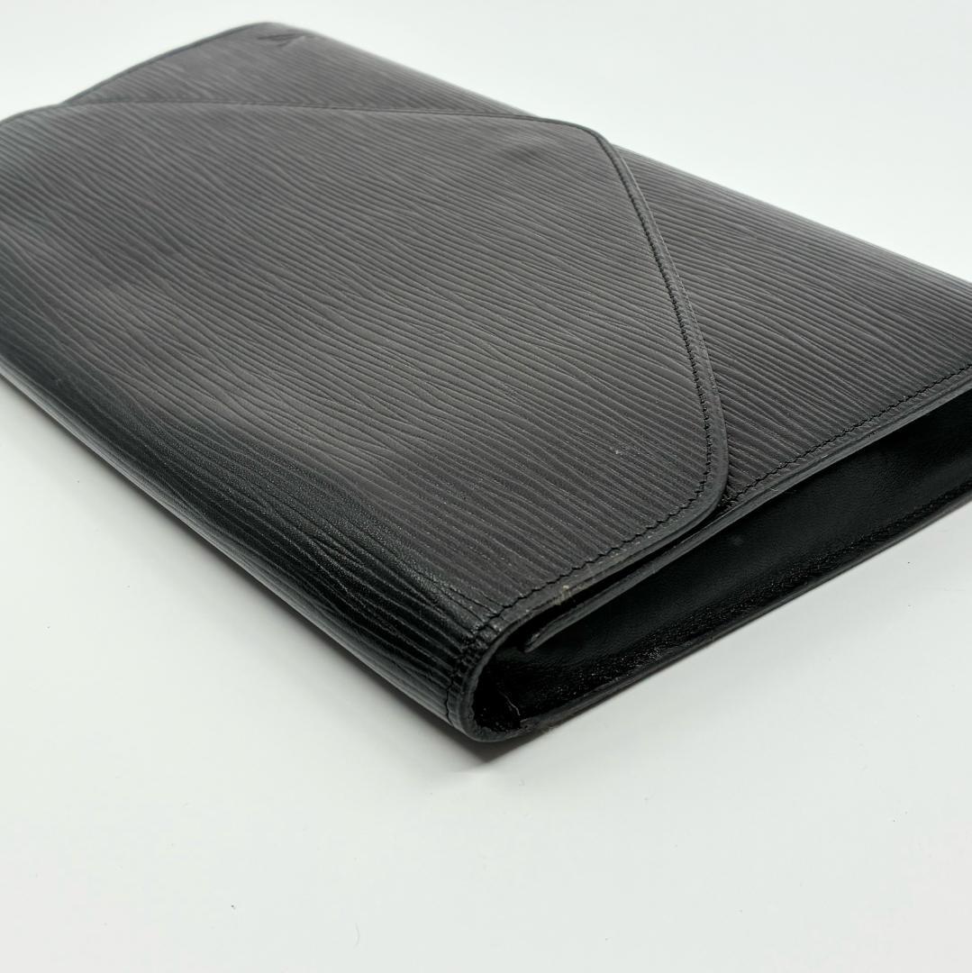 LOUIS VUITTON エピ クラッチバッグ 黒 ブラック A1346A7