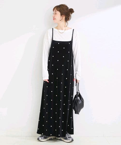 B.C STOCK【WEB限定】手洗い可 / ベロアフラワー刺繍ワンピース