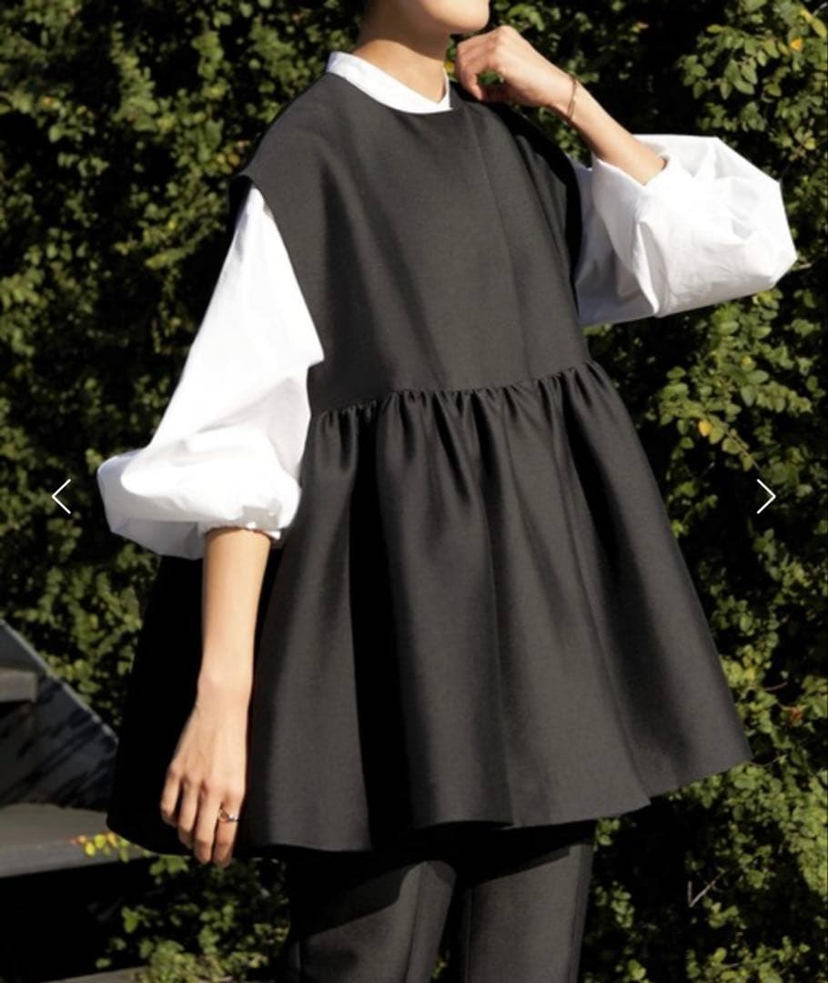 BEARDSLEY ペプラムギャザージレ ブラック フリーサイズ