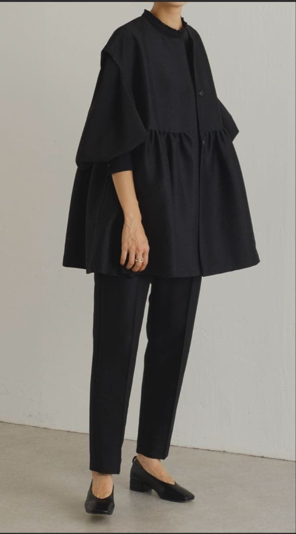 BEARDSLEY ペプラムギャザージレ ブラック フリーサイズ