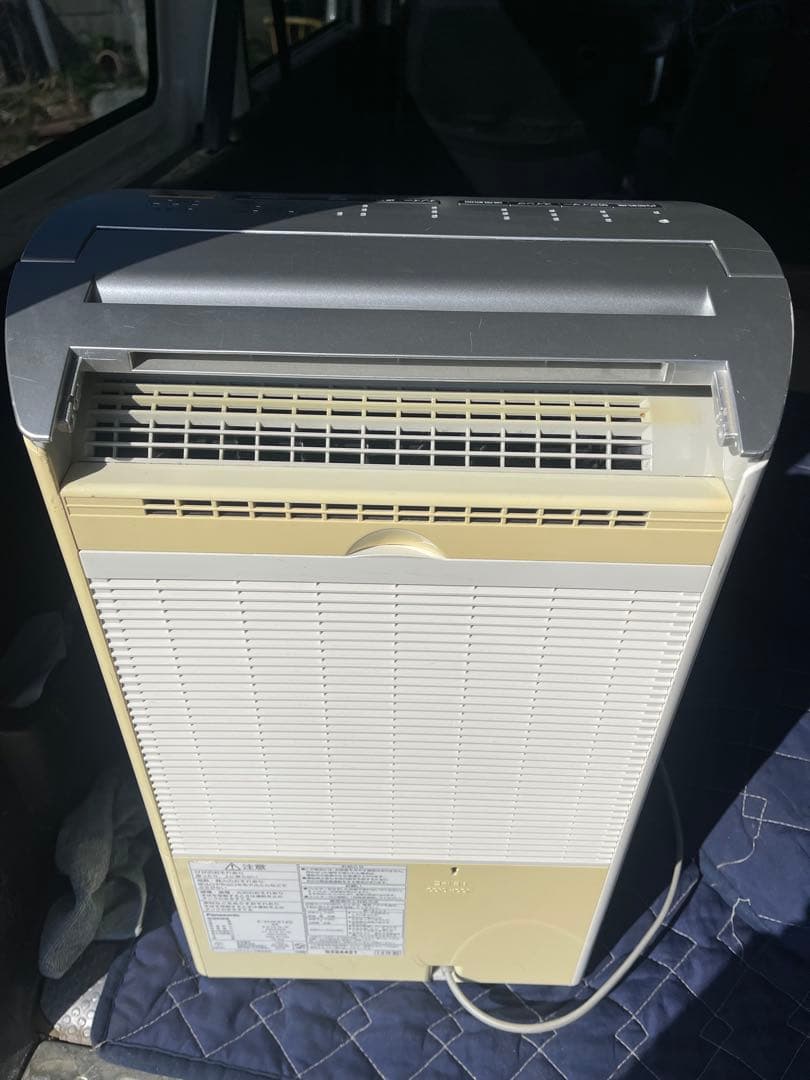Panasonic ナノイー HYBRID 除湿機