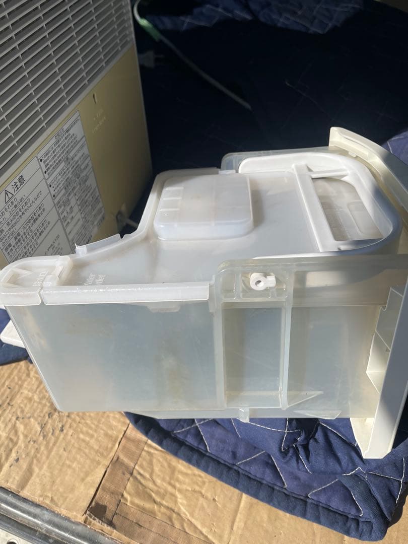 Panasonic ナノイー HYBRID 除湿機