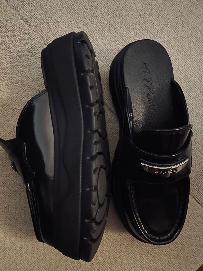 AIR JORDAN ブラック ローファー