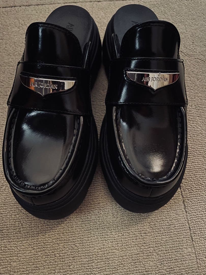 AIR JORDAN ブラック ローファー